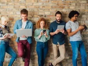Lead with L&D: How LMS Capabilities Shape Your Employer Branding Strategy